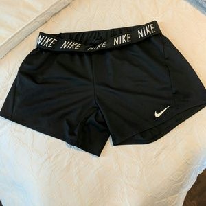 Nike running shorts 3"